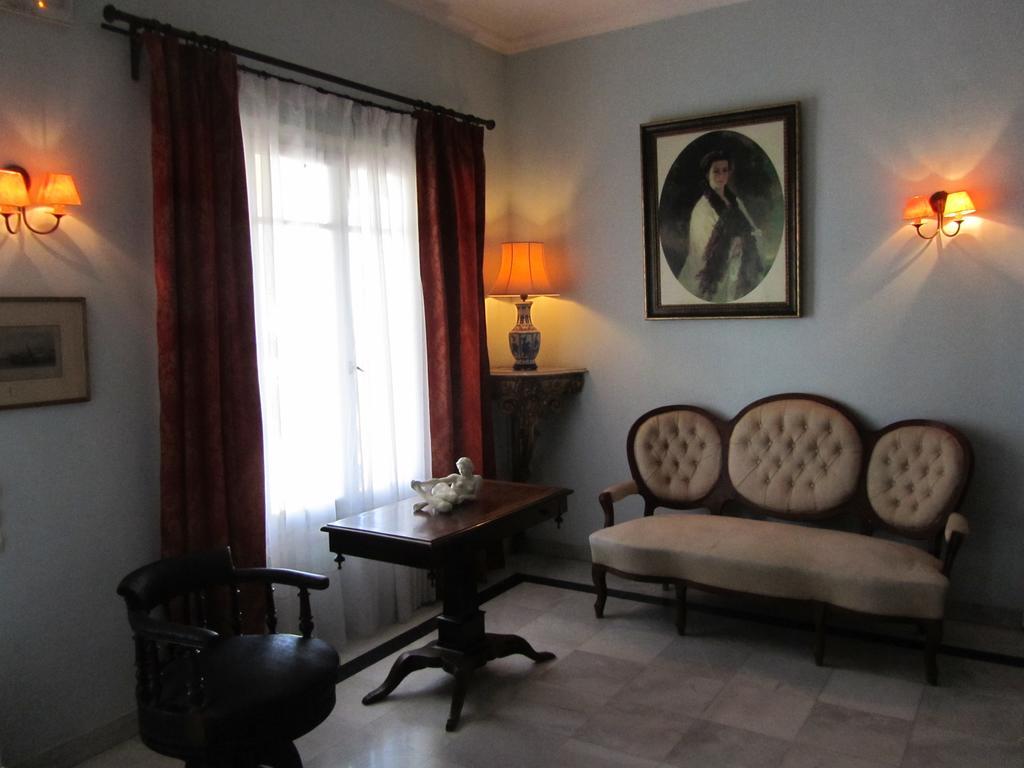 Levant Hotel Пелекас Номер фото